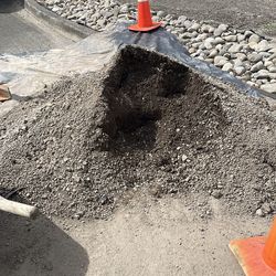 Free dirt gravel mix