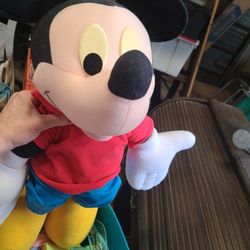 LG heavy Mickey Mouse; In Great Shape 