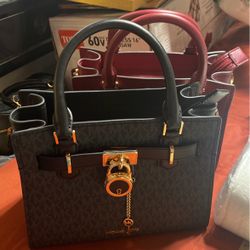 Brand New Michael Kors Purse With Wallet 