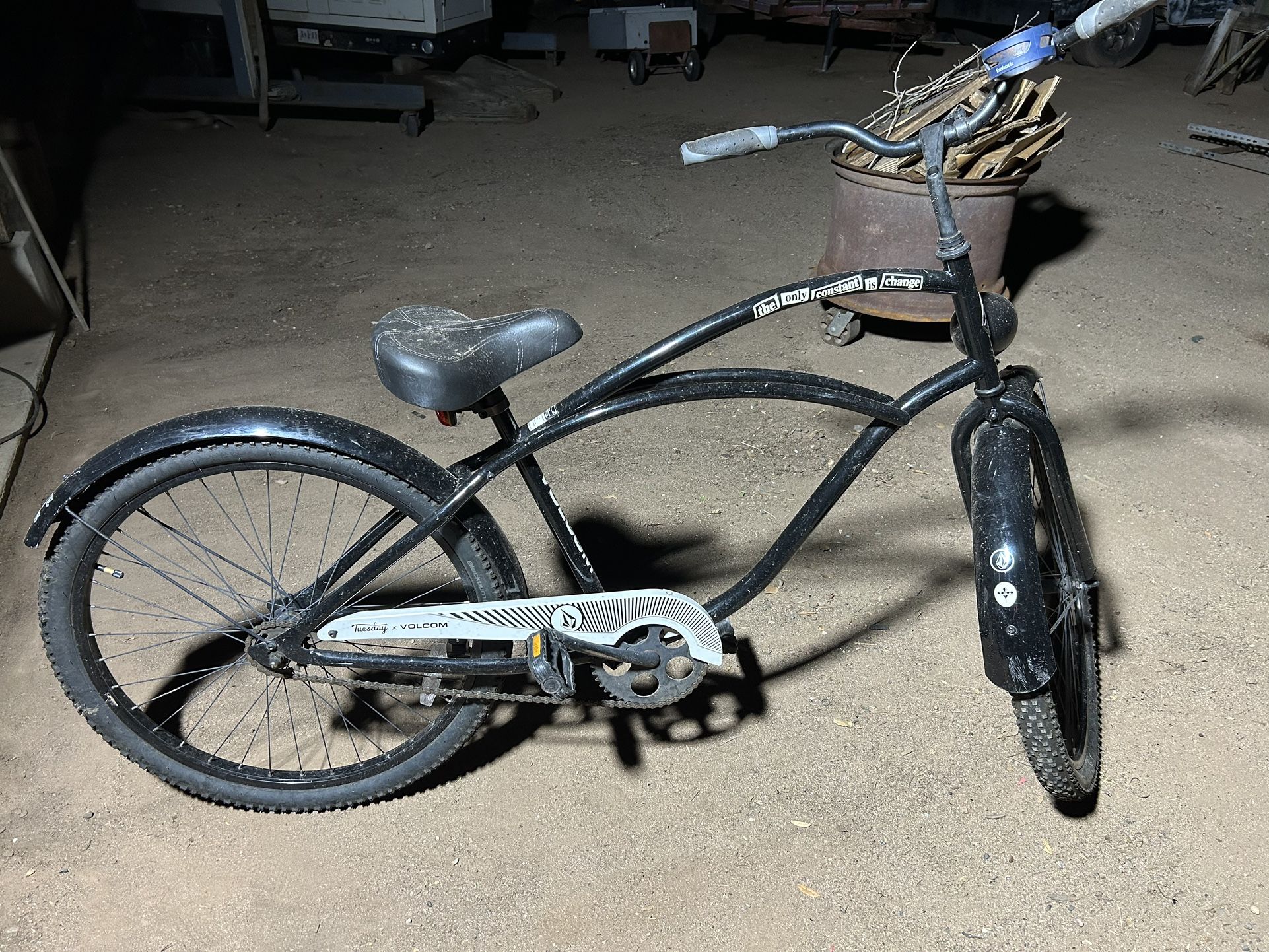 Beach cruiser bike