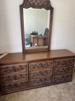 Dresser