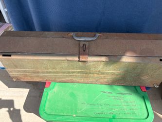 Vintage 32” Waterloo Metal Tool Box hand saw case with Latch