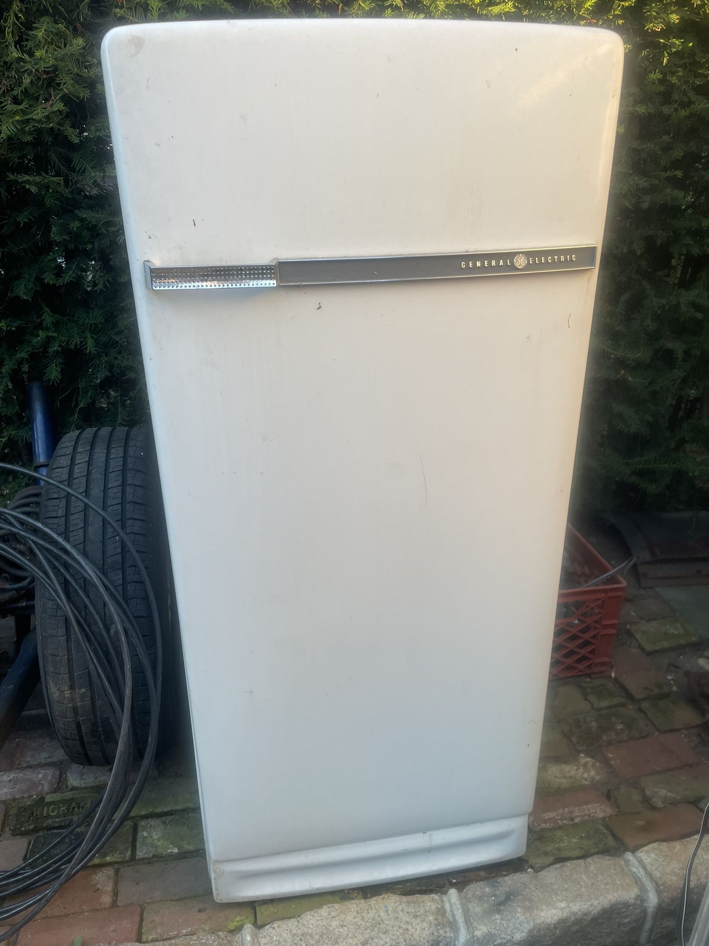 Refrigerator Vintage GE