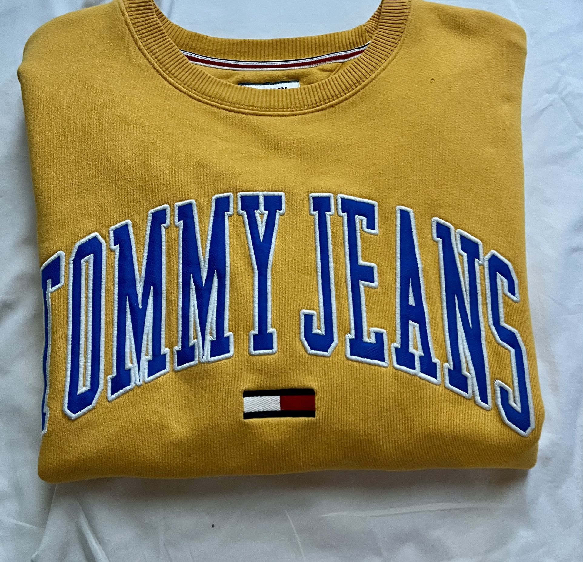 Vintage Tommy Jeans sweatshirt