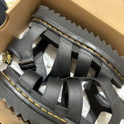 dr martens blaire sandals