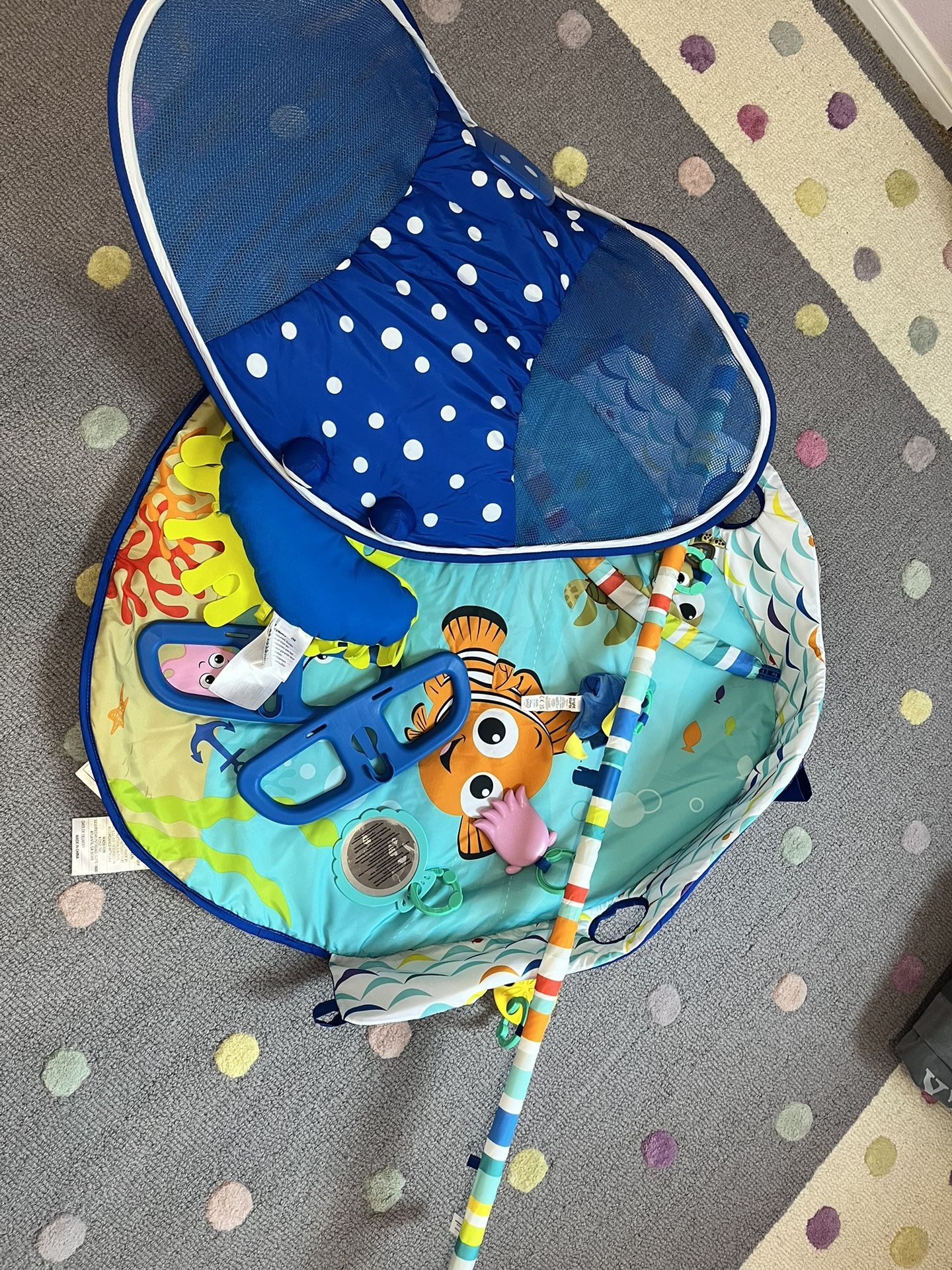 Finding Nemo Baby Play May