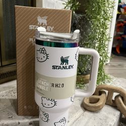 Hello Kitty Stanley Mix White