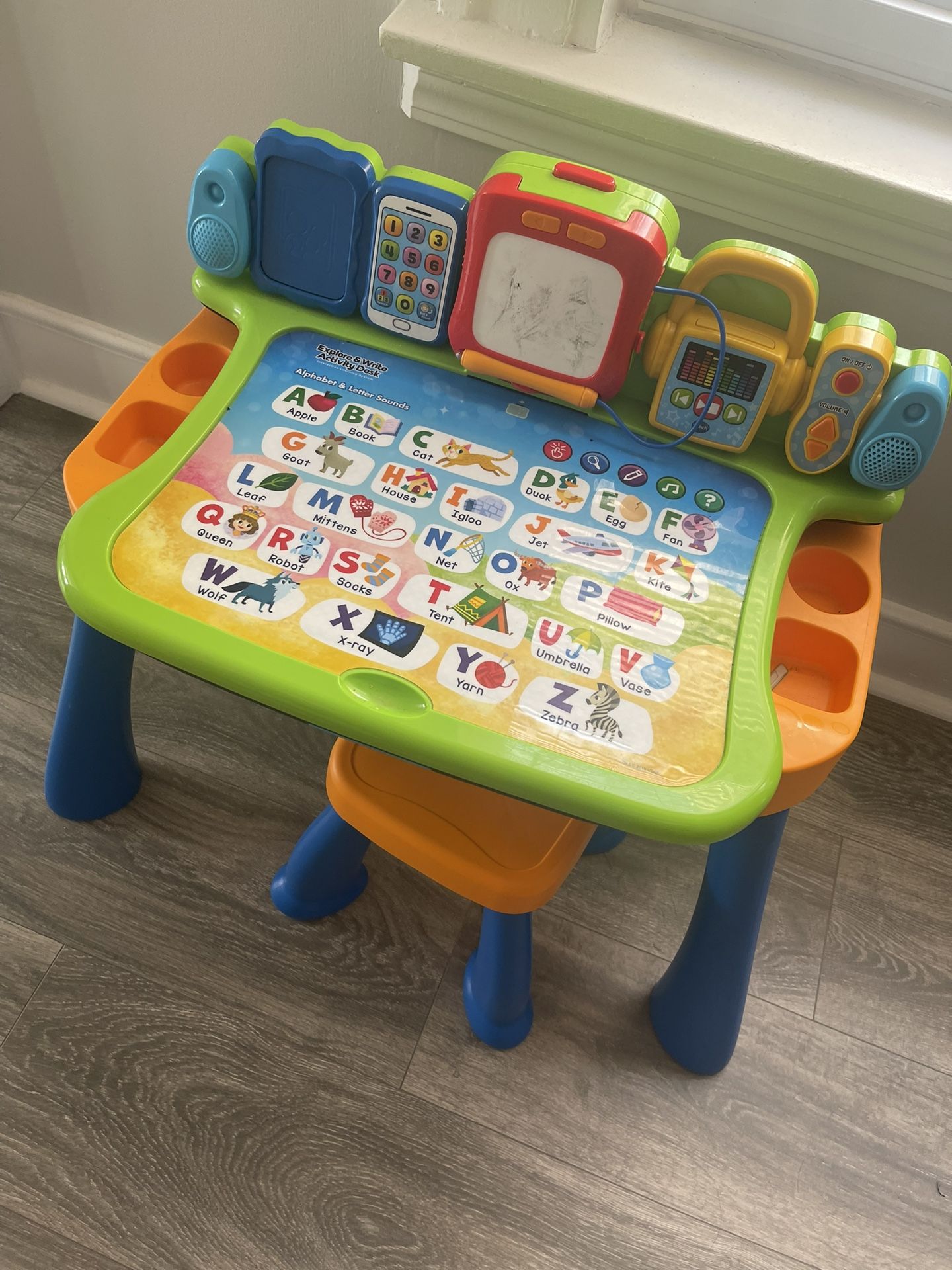 VTech Activity Desk
