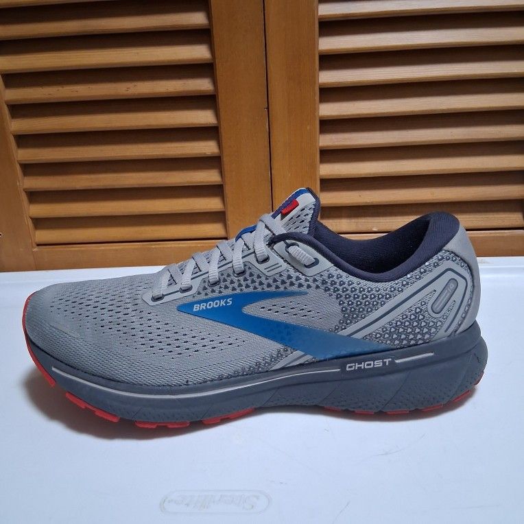 Brooks Ghost 14 Men's Running Shoe * Size: 11 (Medium)