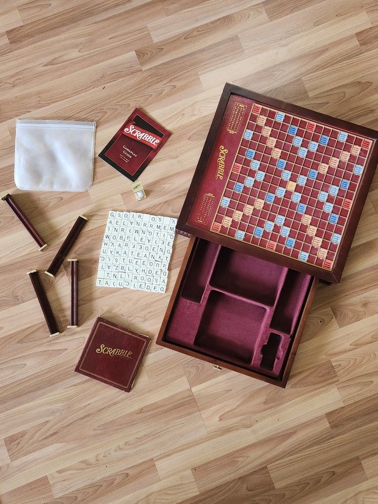 Scrabble Premier Edition