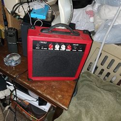 Ĺux Agl-20 Guitar Amplifier