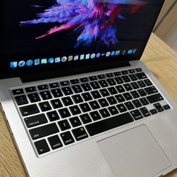 Apple MacBook Pro 13” Retina I5/8GB/256GB SSD $220