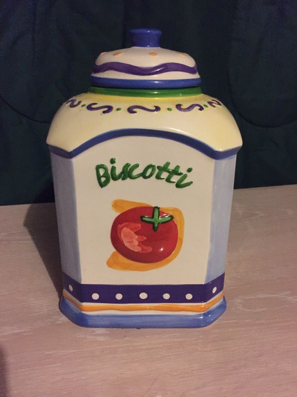 Cookie jar in perfect condition. Please review all other items for sale.