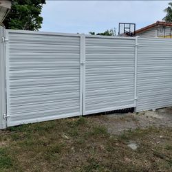 Metal Fence  And Gates  & Free Estimate 