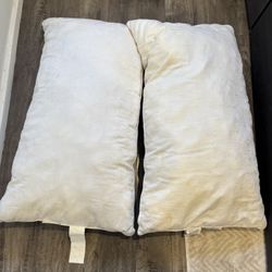 2 King Pillows 