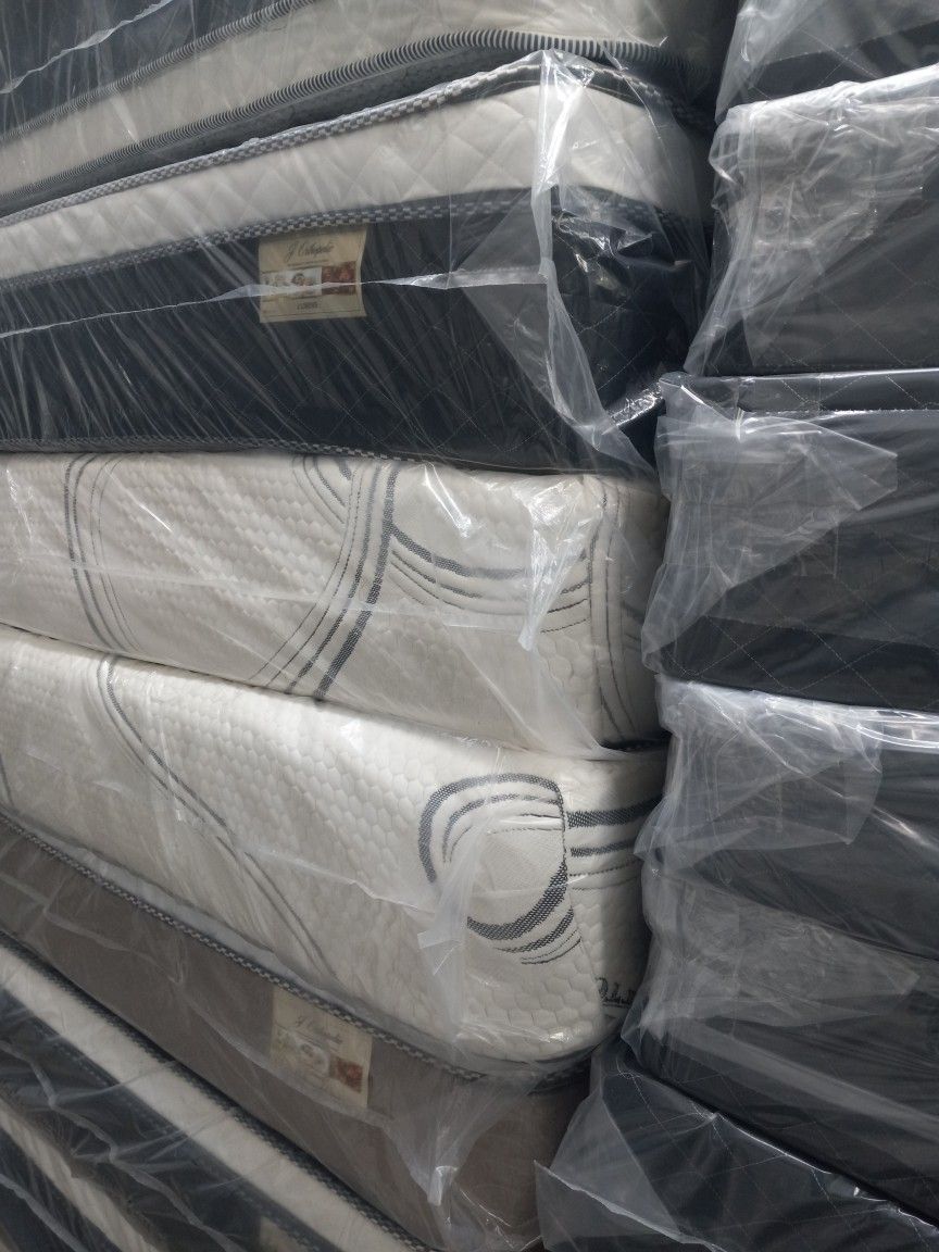 Mattress Pillow Top All sizes 🚛👍🔷️Queen 🟧Full 🟢Twin 🟪Easter King🟡Cal King 🌟🌙🛏💤✔