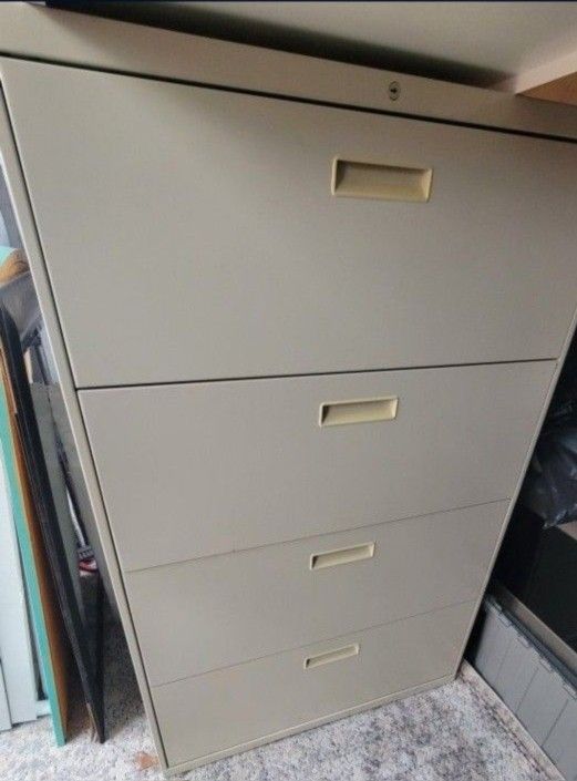 Hon 4 Drawer Lateral File Cabinet With Key