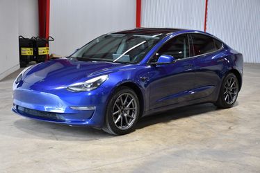 2022 Tesla Model 3 Standard sedan 4d