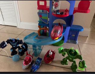 PJ Masks Headquarters & Catboy/Gheko Mechs