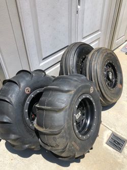 Polaris RZR sand paddles / KMC wheels