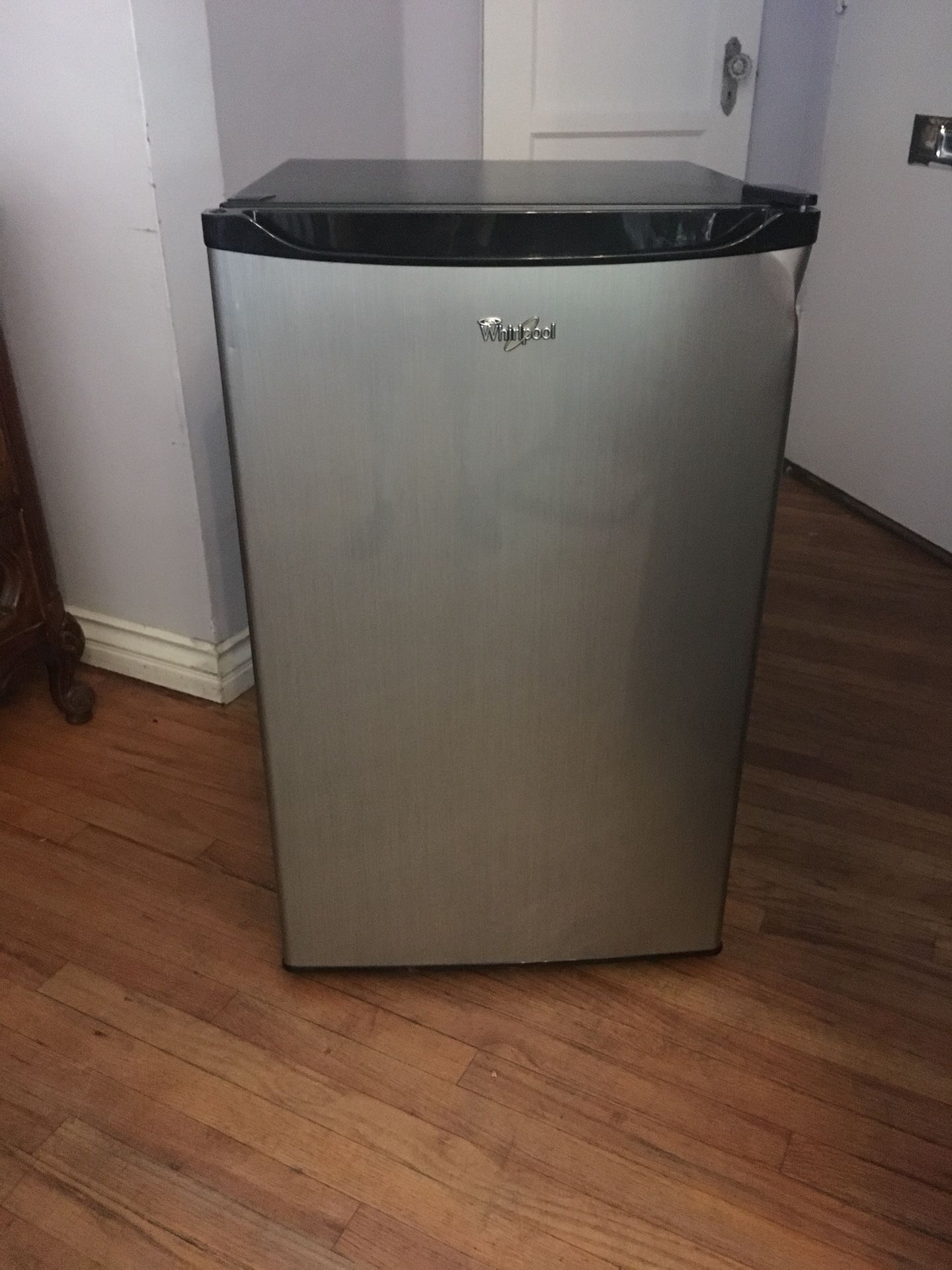 Whirlpool 4.3 Cubic Ft Mini Fridge