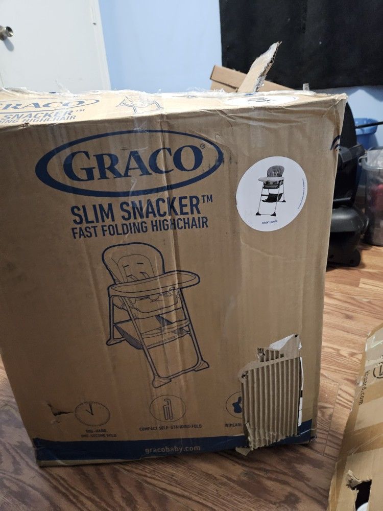 GRACO Baby Slim Sitter With Tray And All Parts