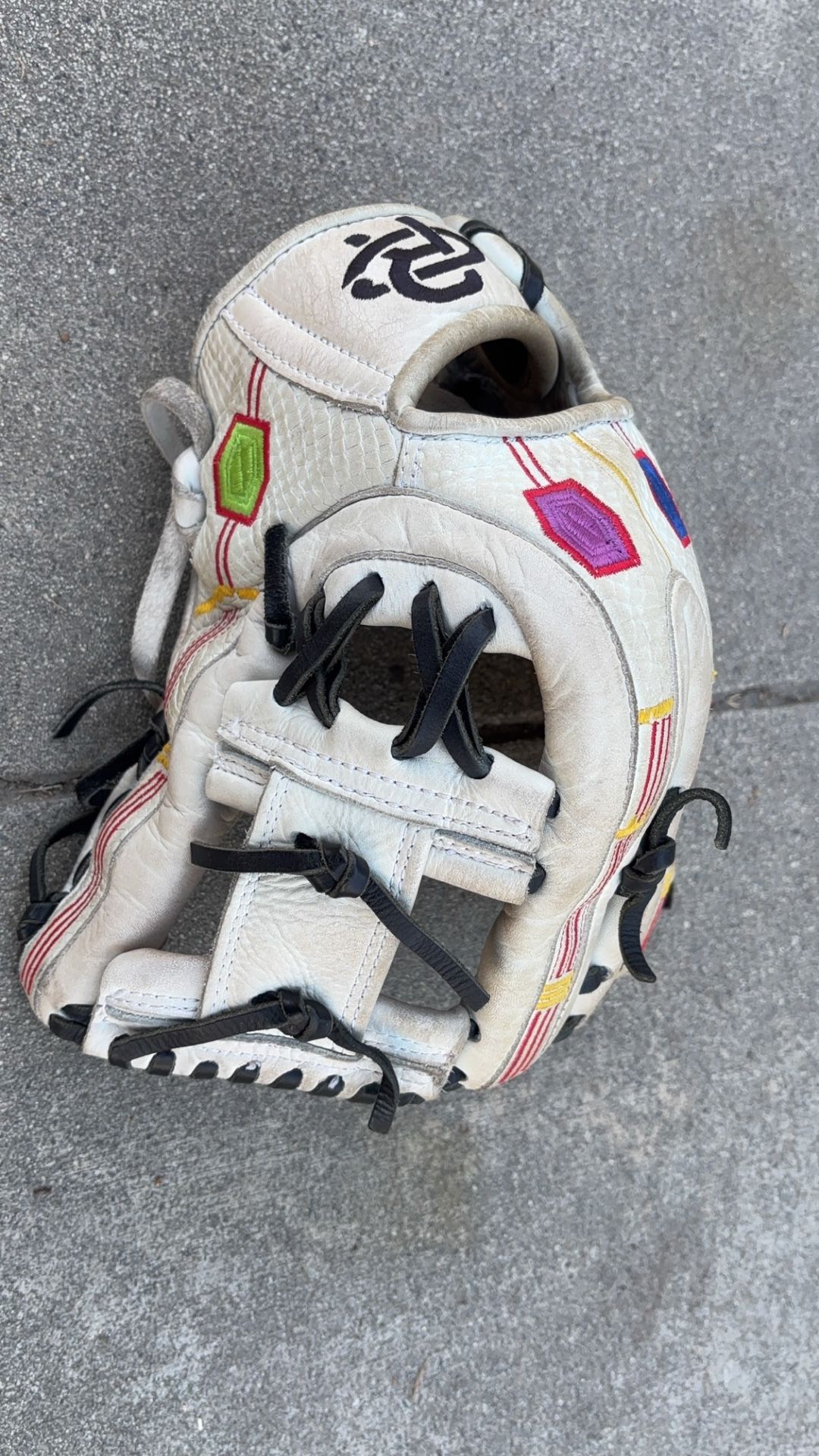 Softball/Baseball Glove