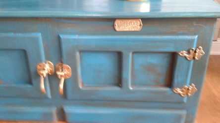 Coffee table with storage