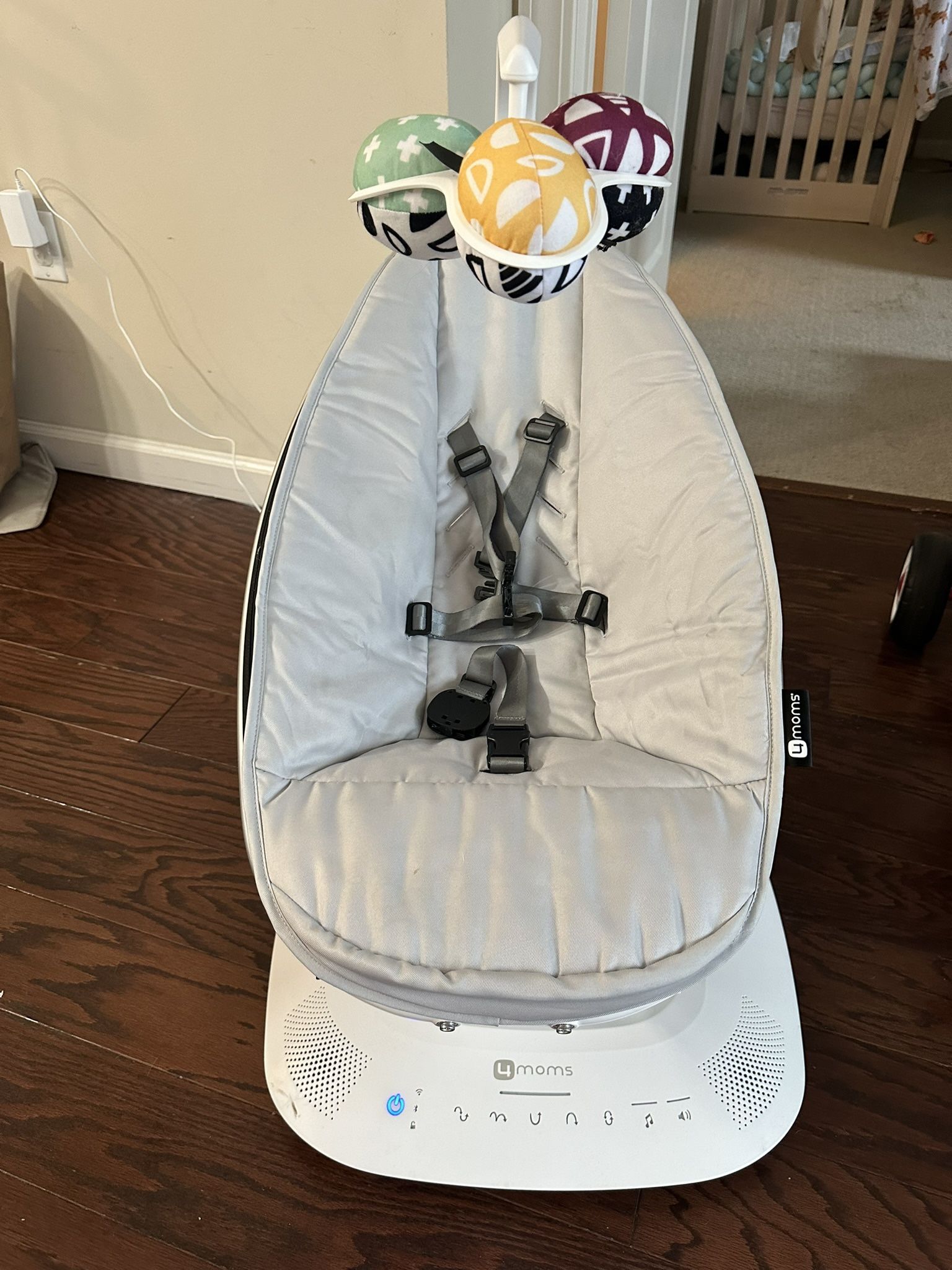 MamaRoo 4 Moms