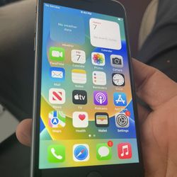 iPhone 8 64gb For Att Carriers Only.  Fully Functional 