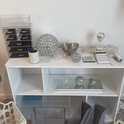 Office supplies and decorations