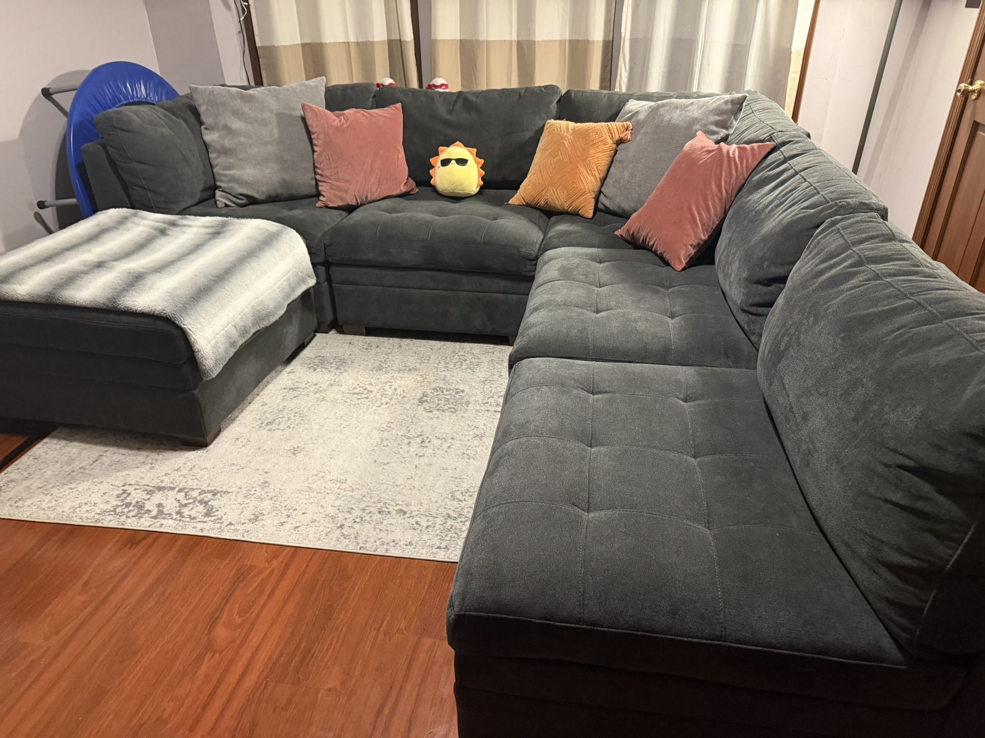 6 Pcs. Sectional couch