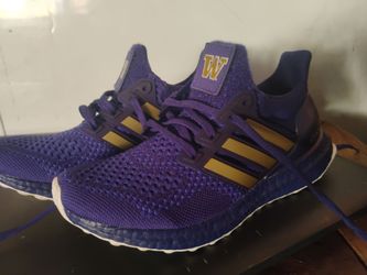 University of Washington U DUB UltraBoost Adidas