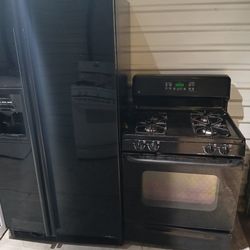Black Ge Stove and World pool fridge Combo 