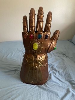 Marvel Legends Series Thanos Infinity Gauntlet