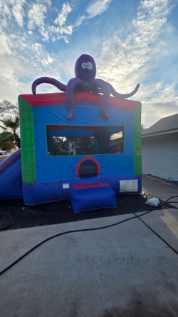 Bounce House with Water Slide & Basketball hoop
