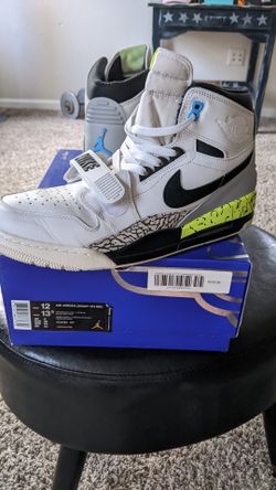 NIKE AIR JORDAN JUST DON 