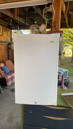 Mini fridge