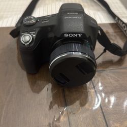 Sony DSC-HX100V Digital Camera 4