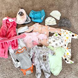 Baby girl clothes sz 0-3 months