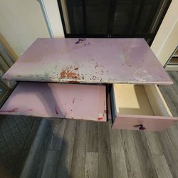 Kids desk