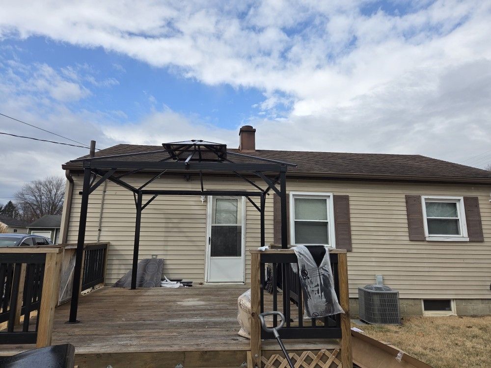 10x10 Aluminum Gazebo Pick Up Only In Newark As Is Brand New