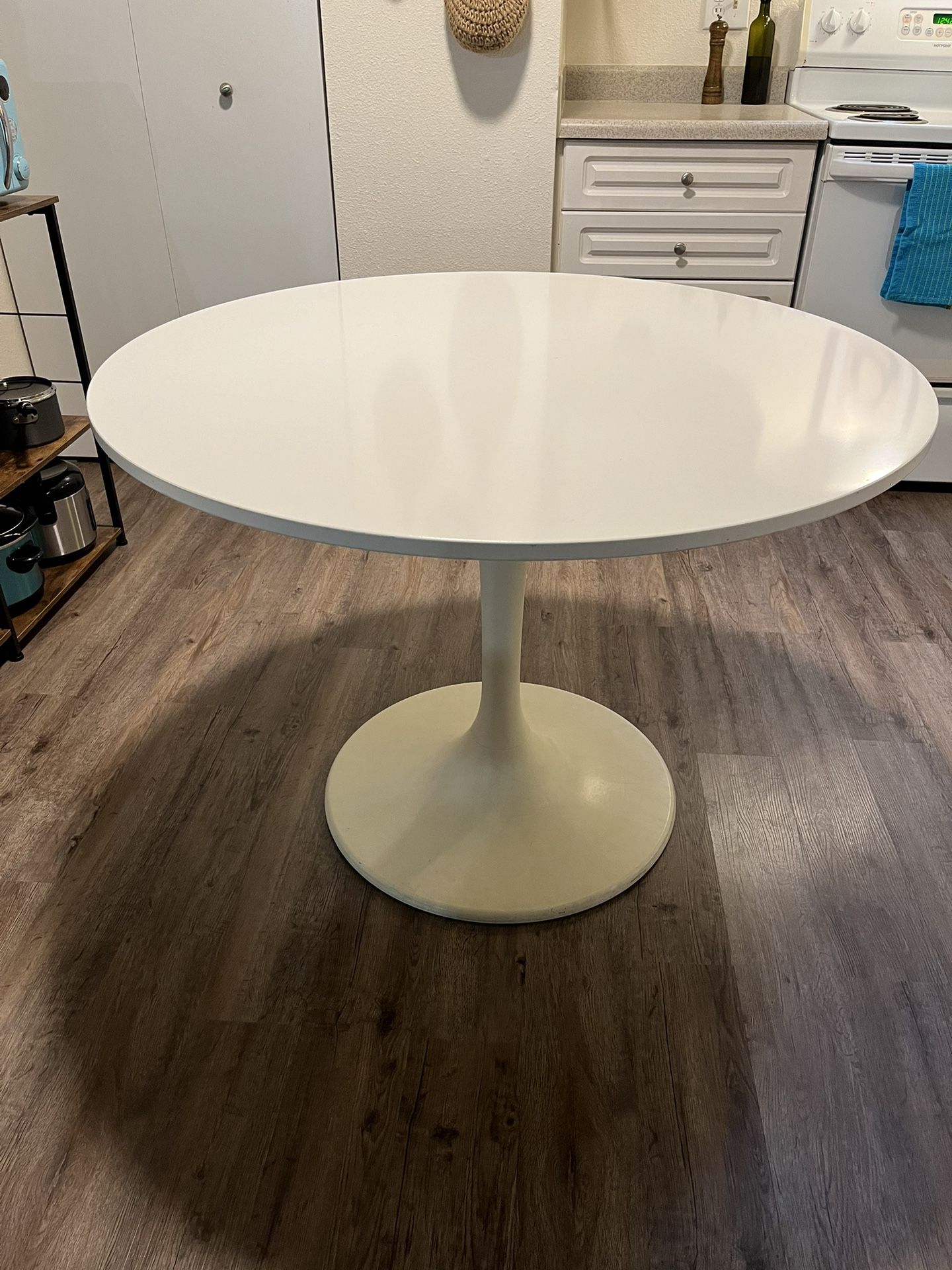 White IKEA DOCKSTA Dining Table