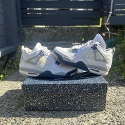 Jordan 4s midnight navy’s