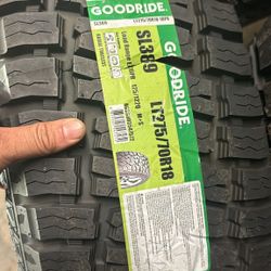 LT 275 70 18 A/T Set De Nuevas Llantas 