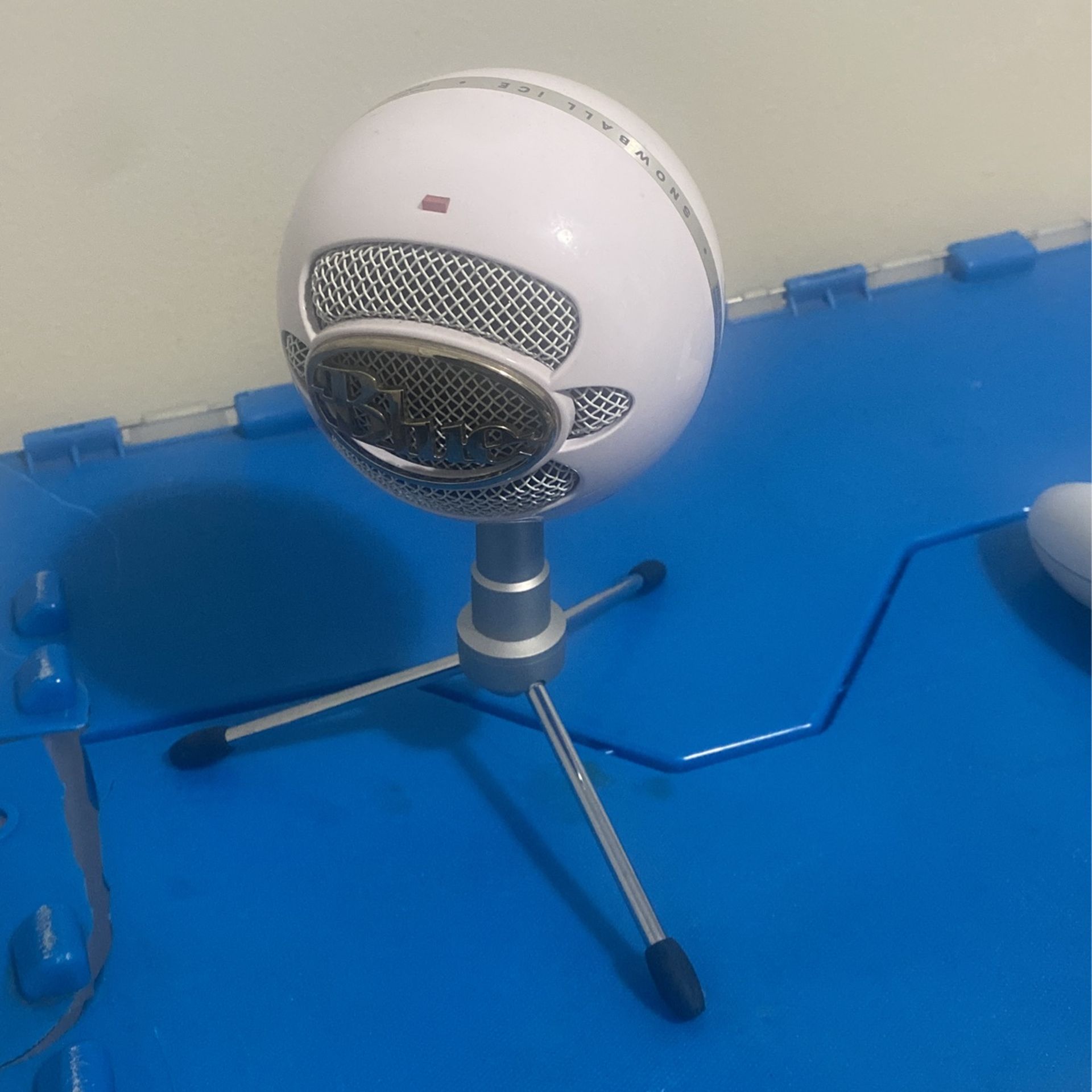 Snowball Microphone