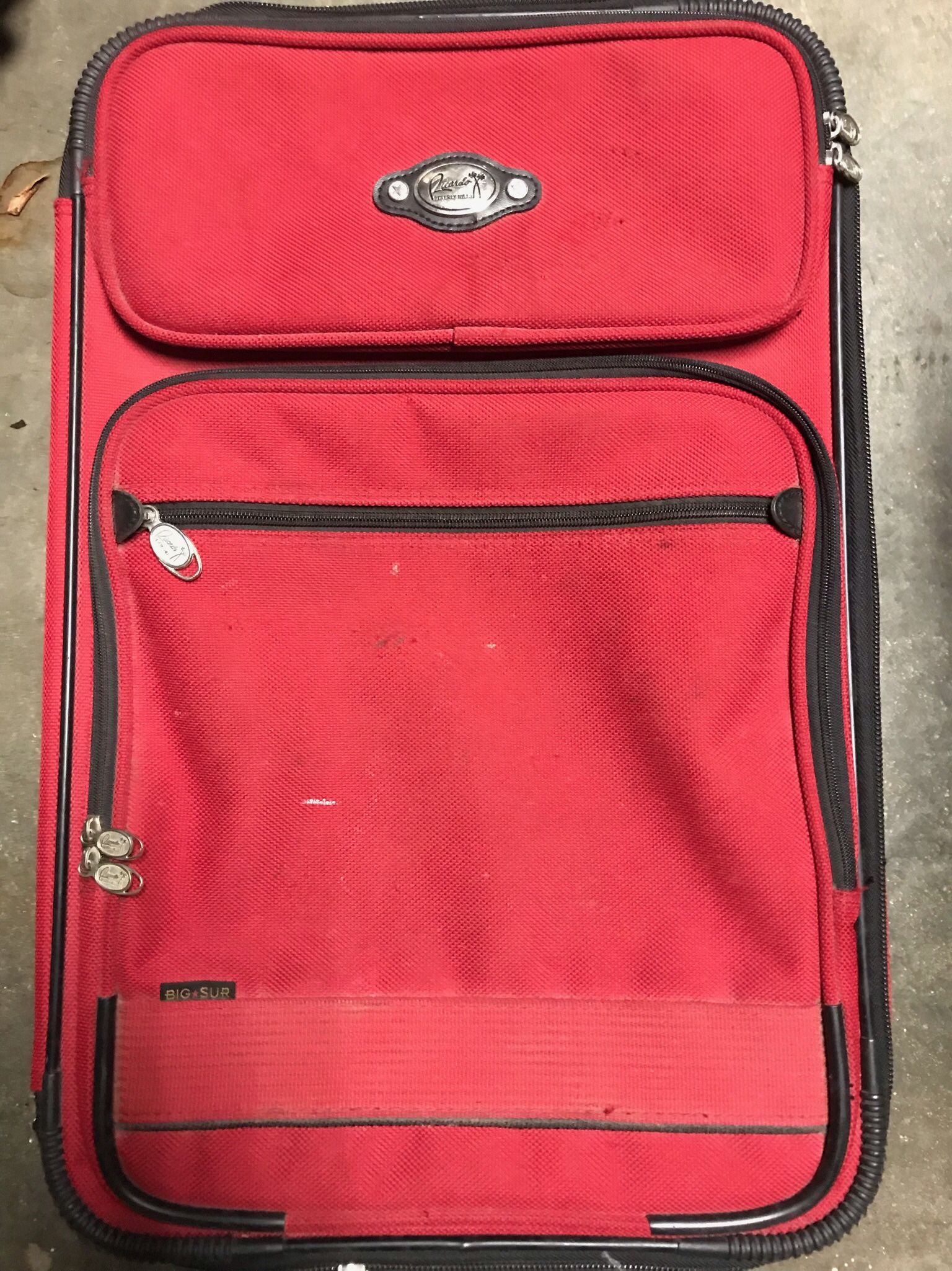 22” Carry On Luggage On Wheels 