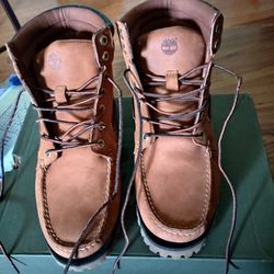 Timberland  Boots and Hat  