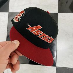 Size 7 Astros Fitted