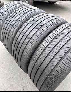 Vendo set de llantas 225/55r18 hankook 80% de Vida
